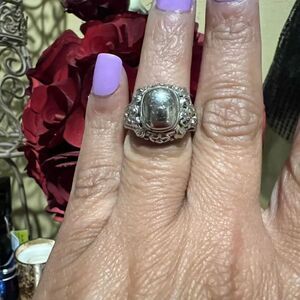 PREMIER DESIGNS RING SILVERTONE SZ 6.1/2